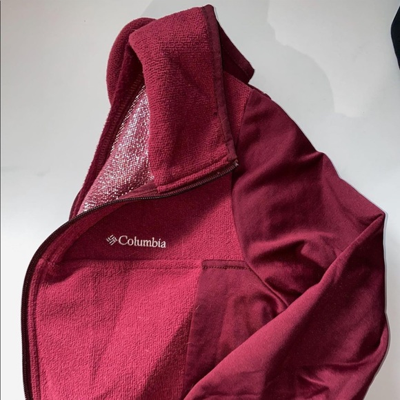 Columbia zip up. - Picture 4 of 4